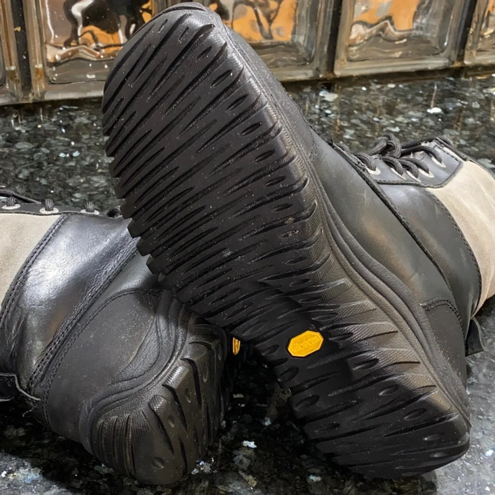 UGG Adirondack II Lace Up Snow Boots Size 8 - Picture 15 of 16